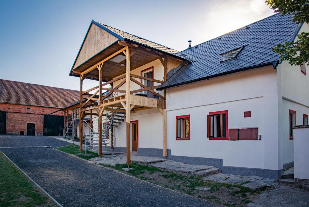 Apartmany Kurojedy Bor Exterior photo